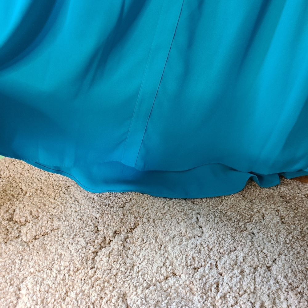 Dress - Picture 4 of 5